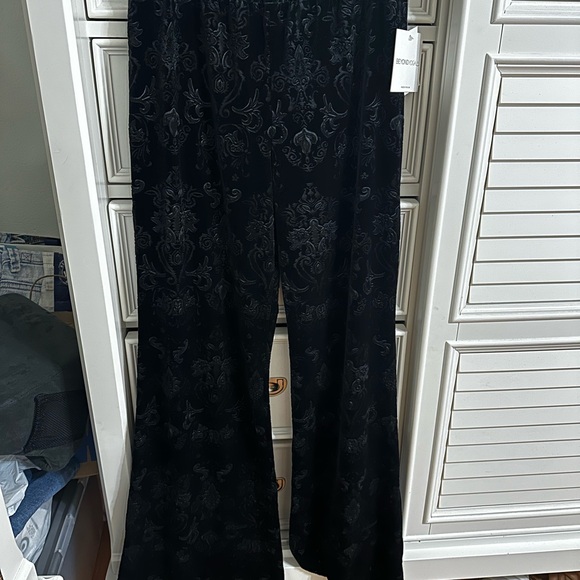 Beyond Yoga Black and Gray Wide Leg Pants - Picture 4 of 11